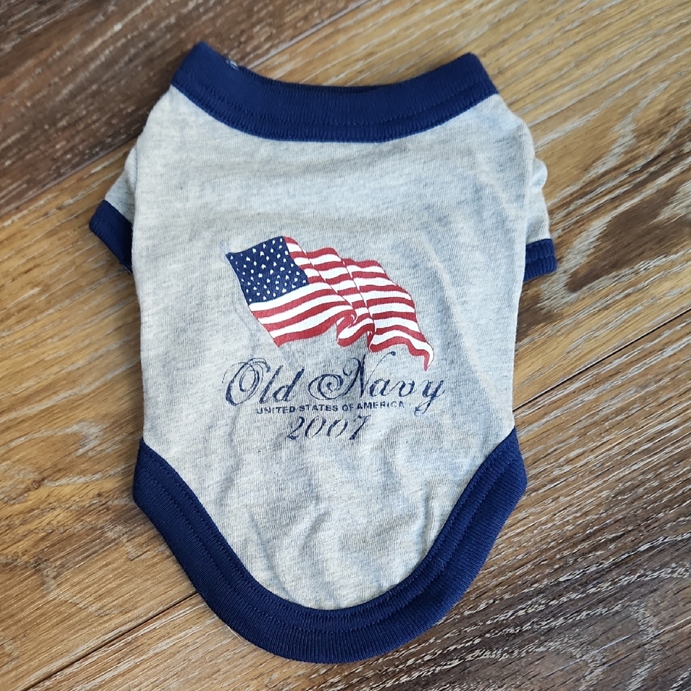 Old Navy Dog Shirt American Flag 2007 Gray Red White Blue